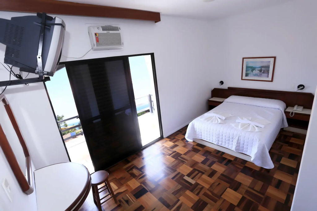 Canasbeach Hotel