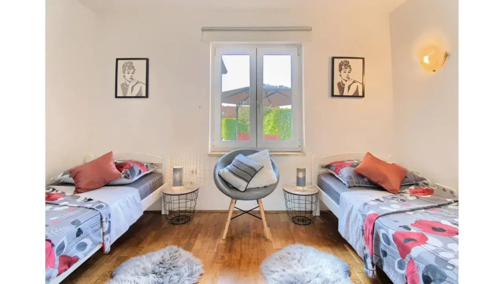 Holiday Home Tina by Rent Istria