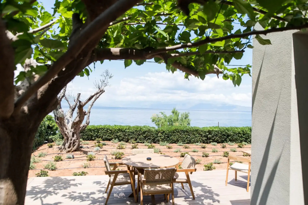 Derveni Luxury Apartments