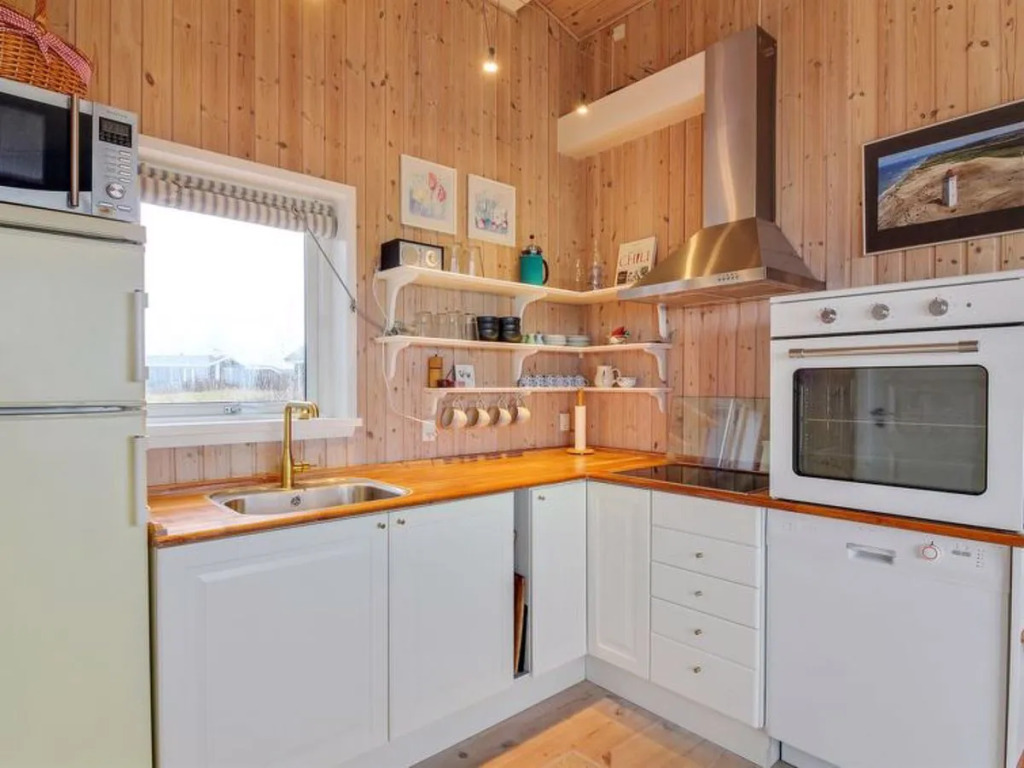 "Arngard" - 15m from the sea in NW Jutland