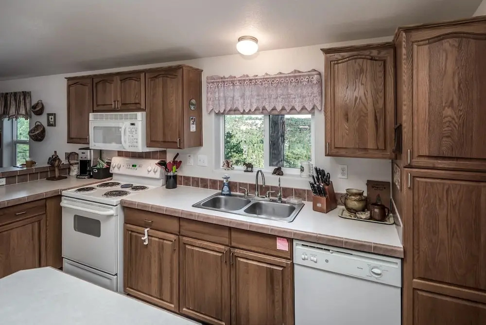 Mountain Top Ranch - Three Bedroom House
