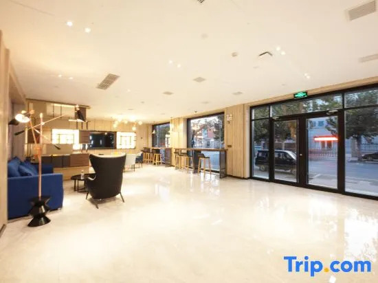 Rongjing Hotel (Rongcheng Baiyangdian High-speed Railway Station Branch)