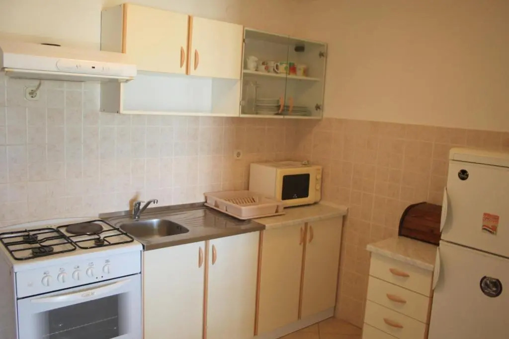 Apartments by the sea Povljana, Pag - 21144