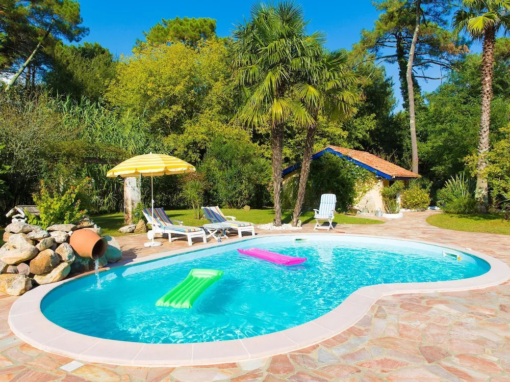 Villa in France near Beach & Private Pool