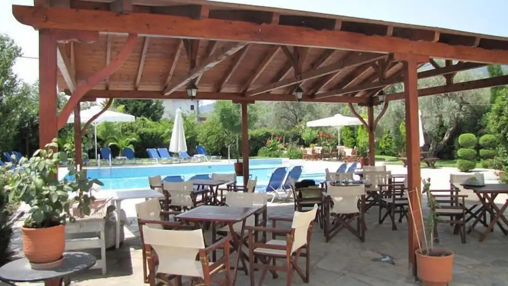 Palirria Hotel & Studios