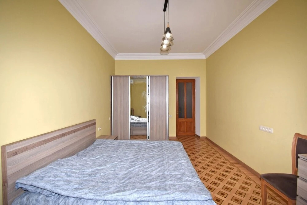 Moskovyan apartment HR agency