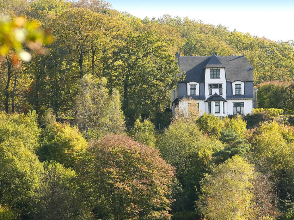 Home Near Bouillon Castle