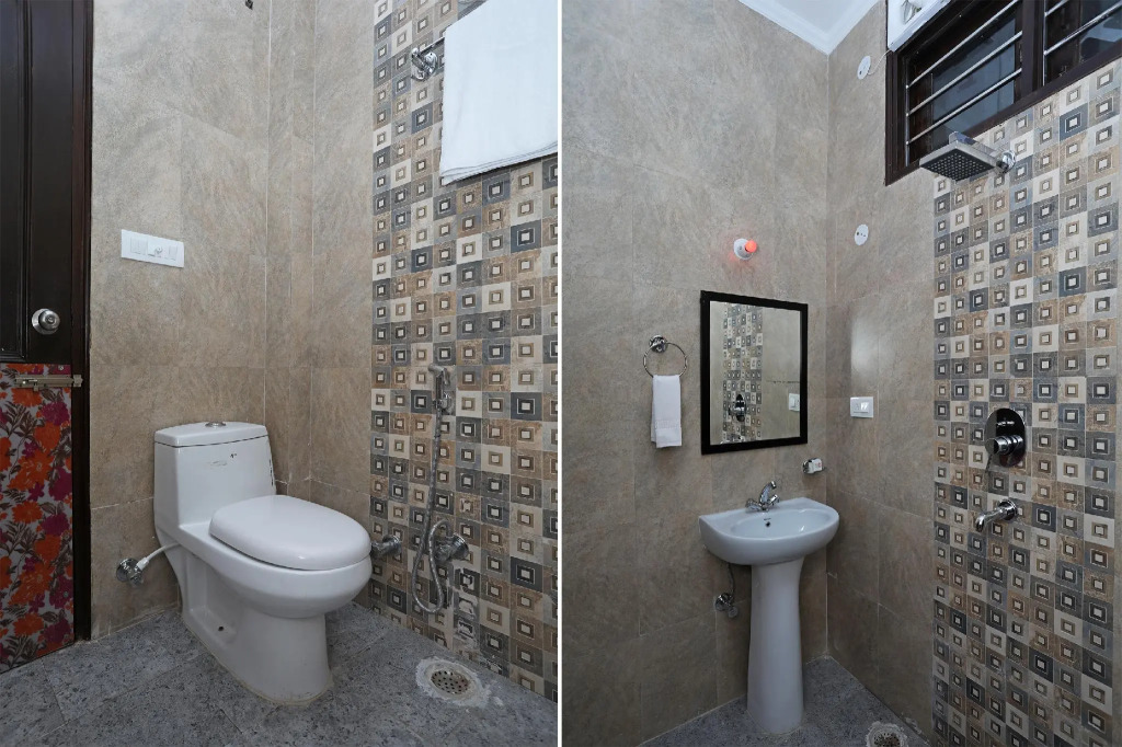 OYO 10888 Aastha Residency