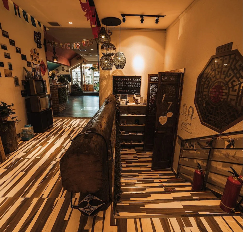 Zerg Backpackers Youth Hostel
