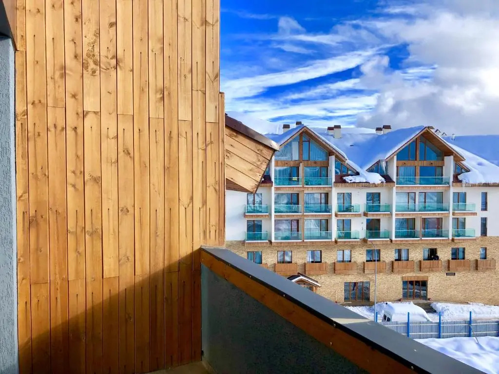 GVC 3-room 2-level apt New Gudauri
