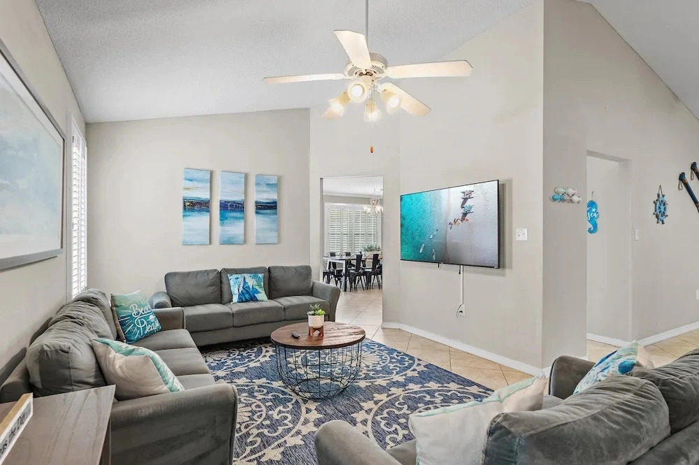 Bambas Beach House