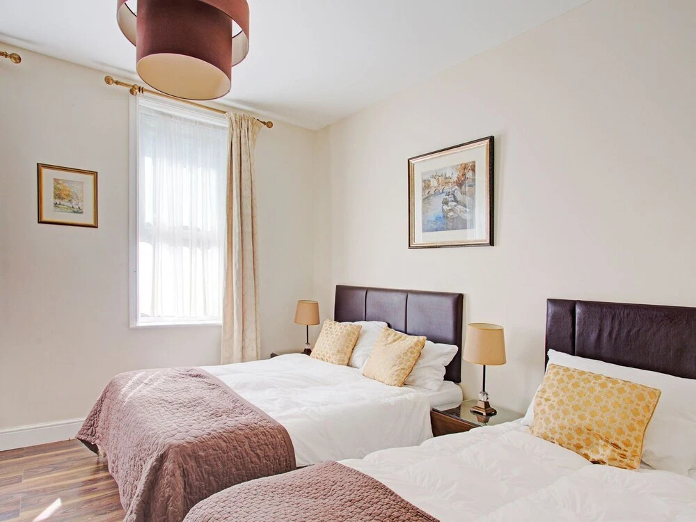 Elegant Apartment in London near Thames River