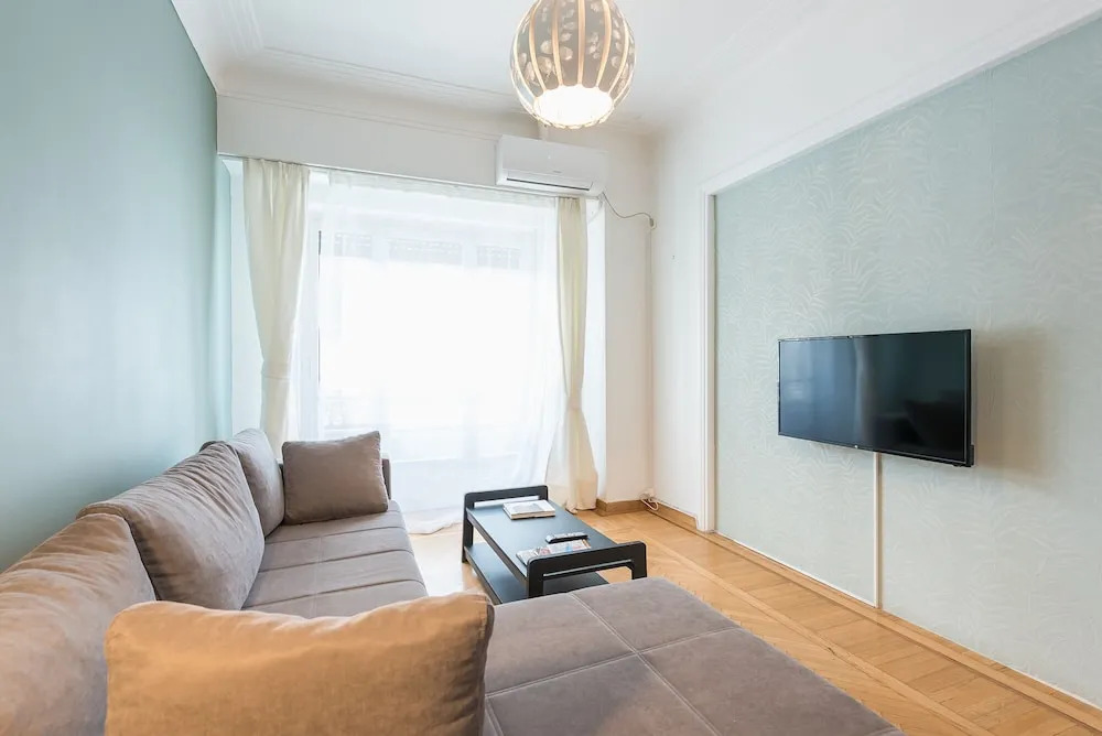 Adelos City apartment next to Academy