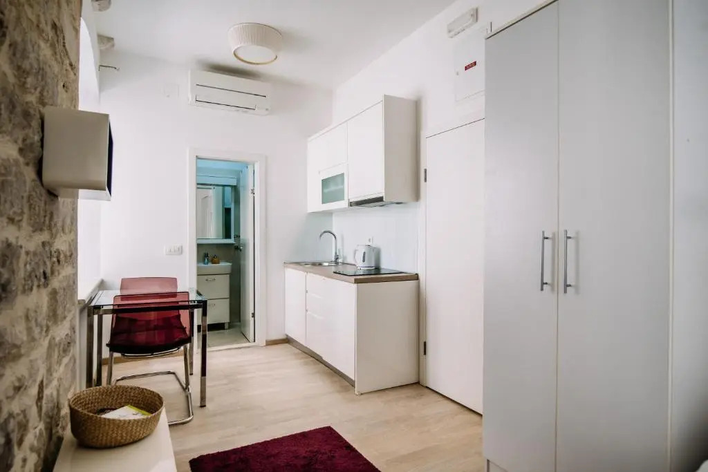 AMOROZO APARTMENTS by DuHomes