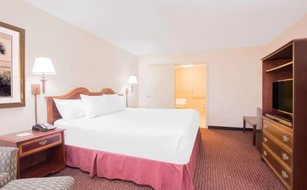 Days Inn Dothan