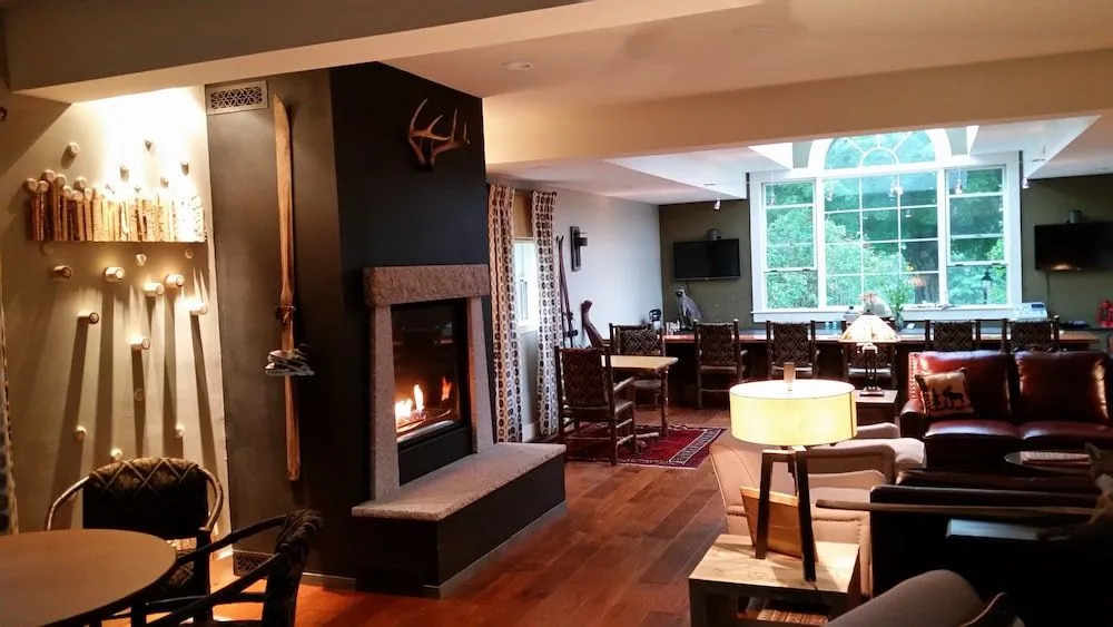 Hillholm Estate