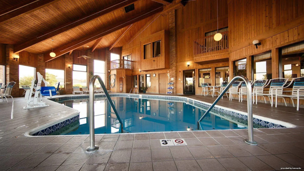 Best Western Lakewood Inn
