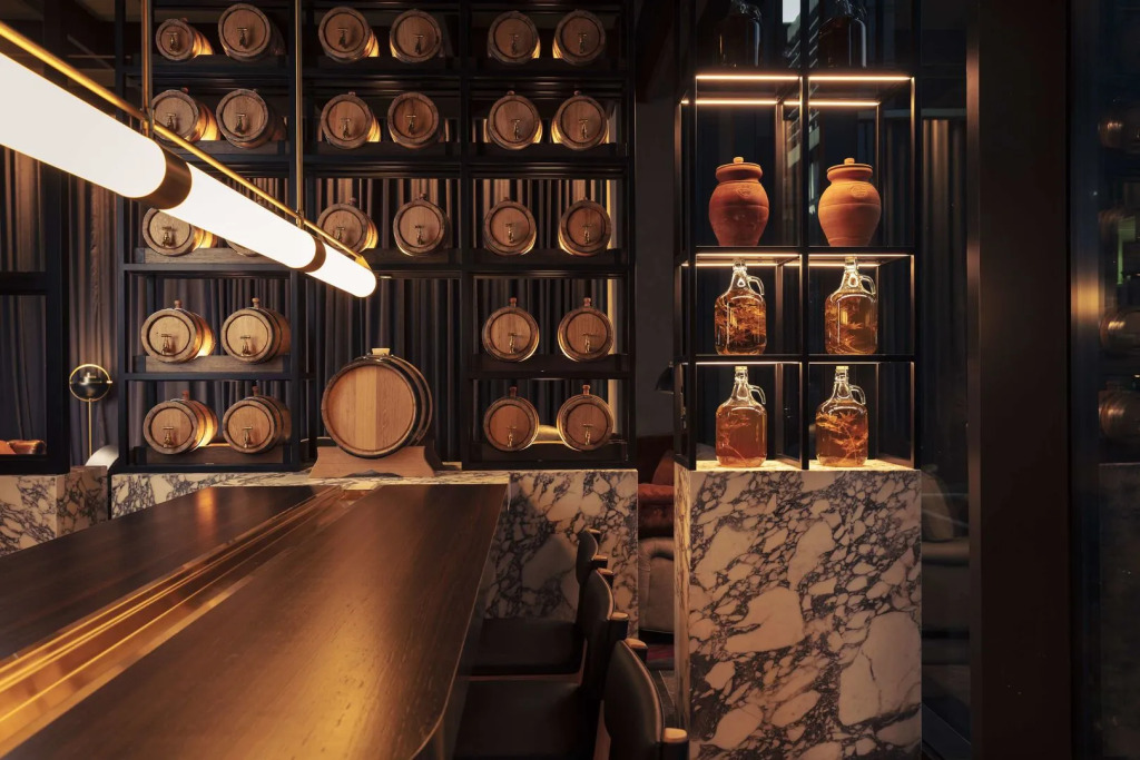 Next Hotel Melbourne, Curio Collection by Hilton