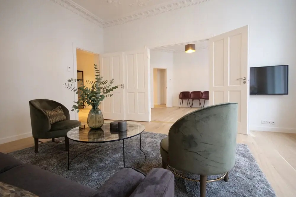 Sanders King - Smart 4-bdr Apt in City Center