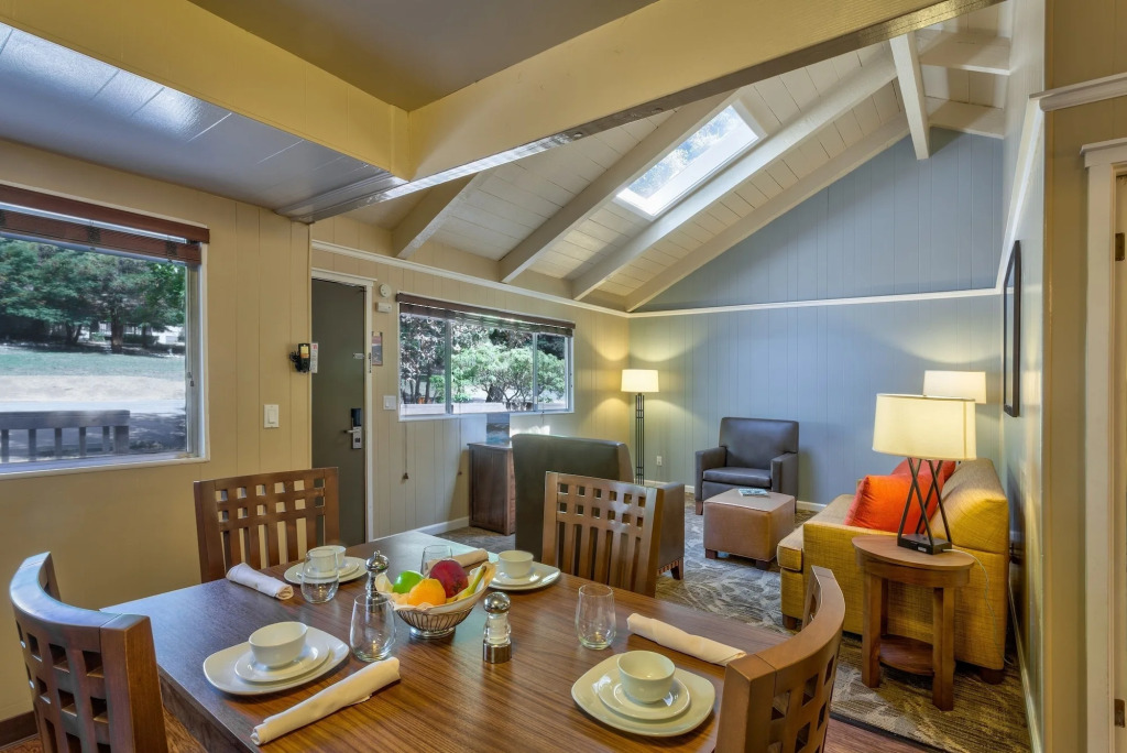 Big Sur Lodge