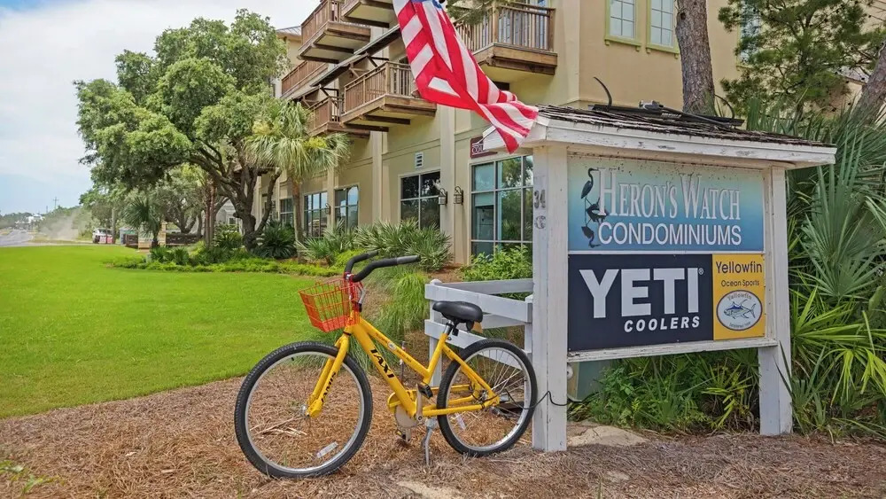 Seagrove 2BR Near Lake & Beach + Free Tickets: Bikes, Dolphin Cruise & More!