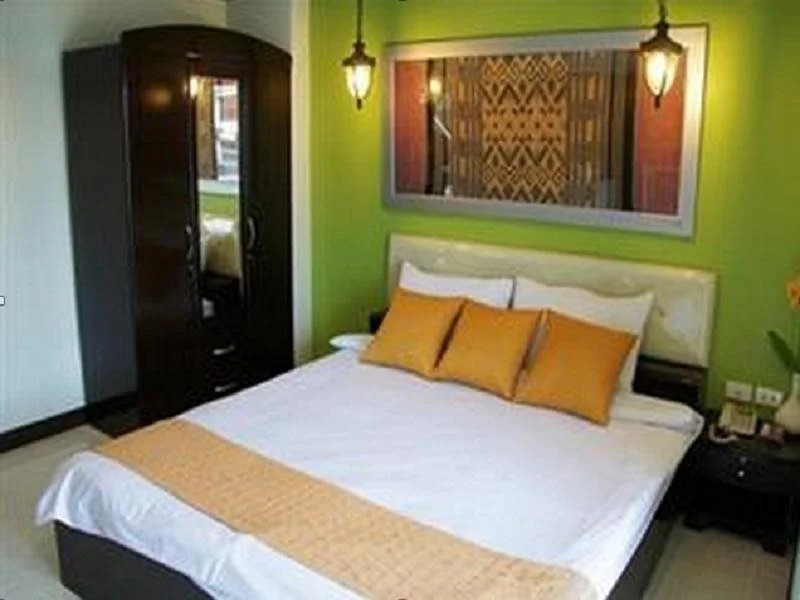 Nutcha Apartment and Condominium(ณัชชา อพาร์ตเมนท์ แอนด์ คอนโดมิเนี่ยม)