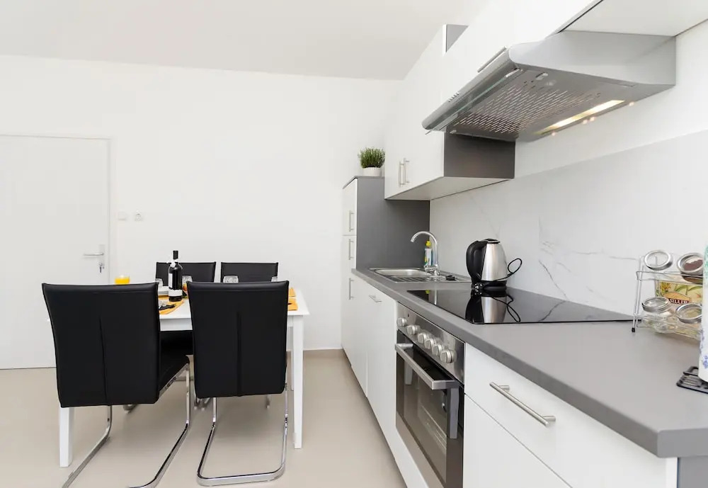 Apartments and Rooms Bianca