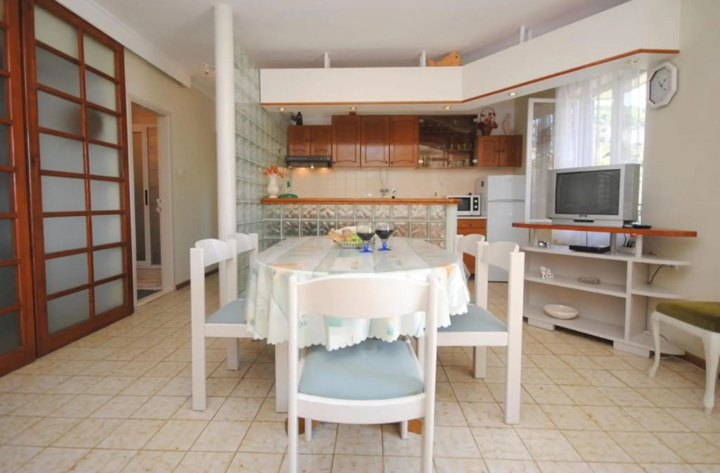 Rina - 200 m from beach - A1(6)