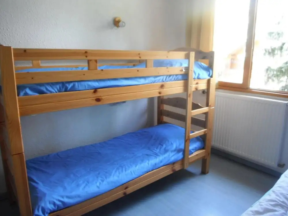 Gentian4 2 Rooms 6 People 3 Exposed South