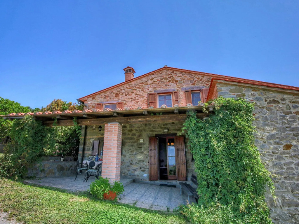 Holiday Home in Paciano Near Lake Trasimeno