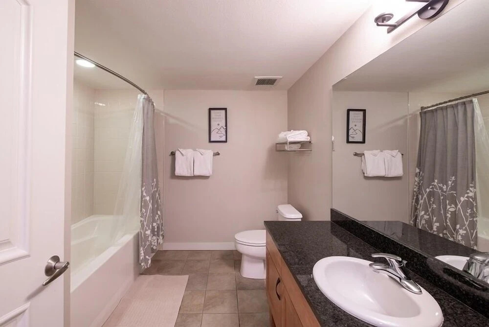 Ski Condo with Mountain and Resort View - Fraser Crossing/Founders Pointe Select-Rated 4457