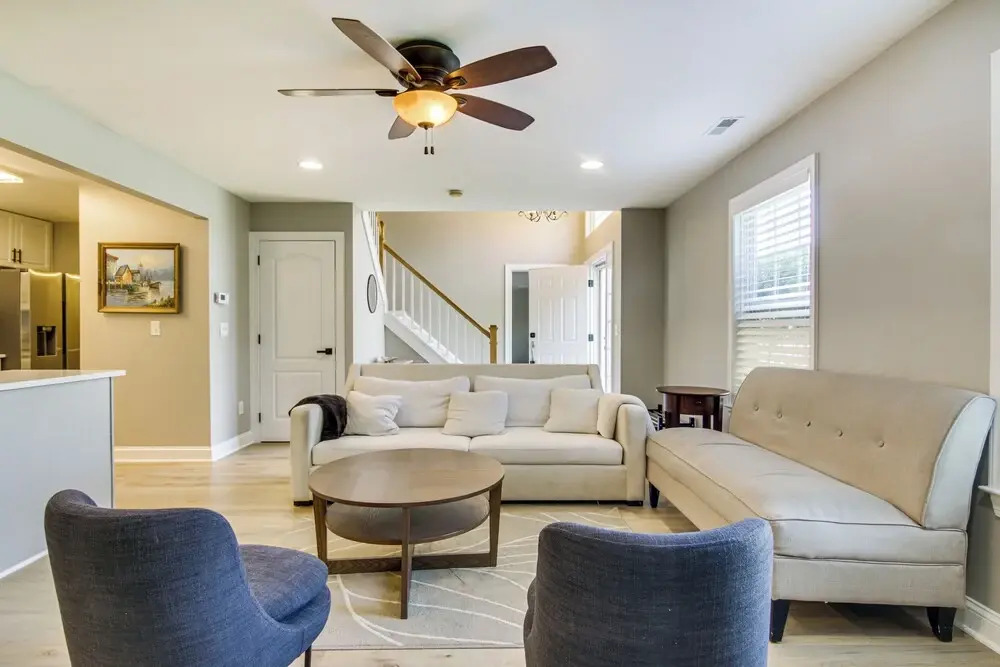 Charming Lewes Townhome w/ Sunroom: 5 Mi to Beach!