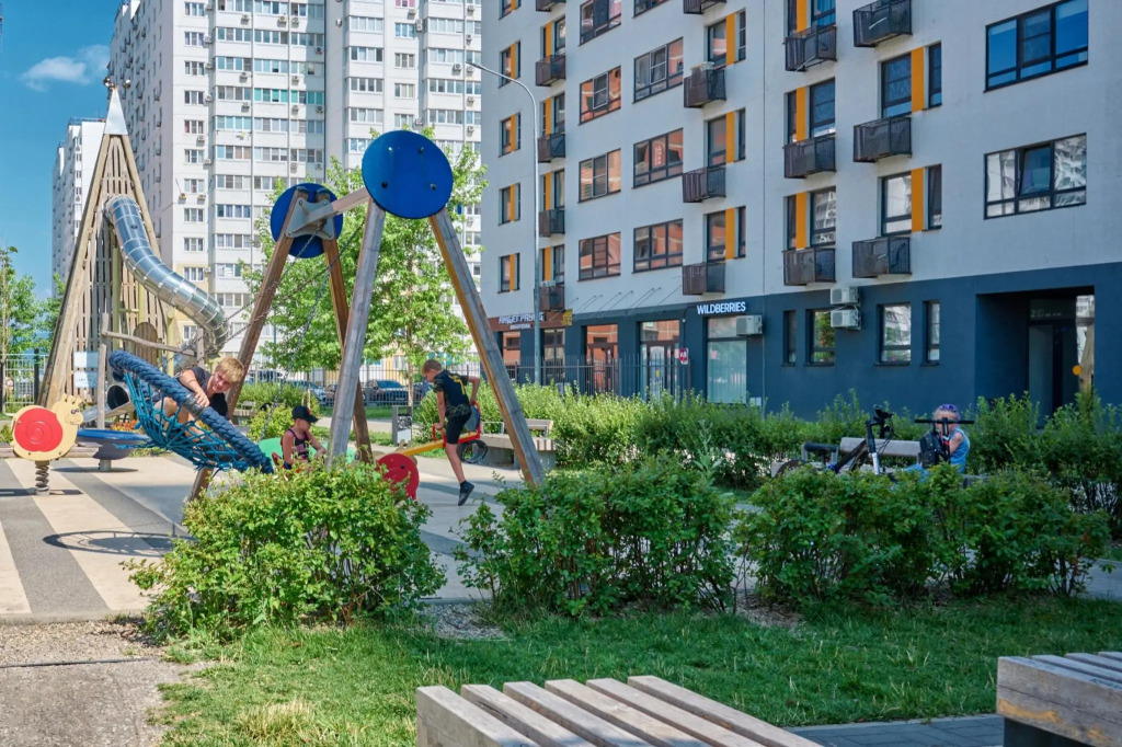 Apartment Maximum, Borisa Pupko St., 5k1