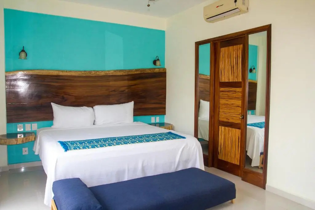Hotel Happy Beach