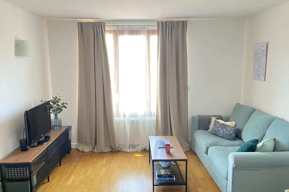 Family/modern 4 People With Netflix -15 min Walk From Center