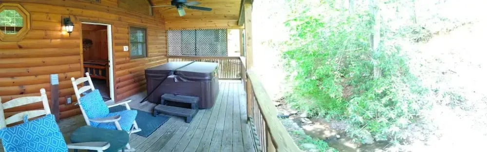 Urban Escape - 1BR King Cabin