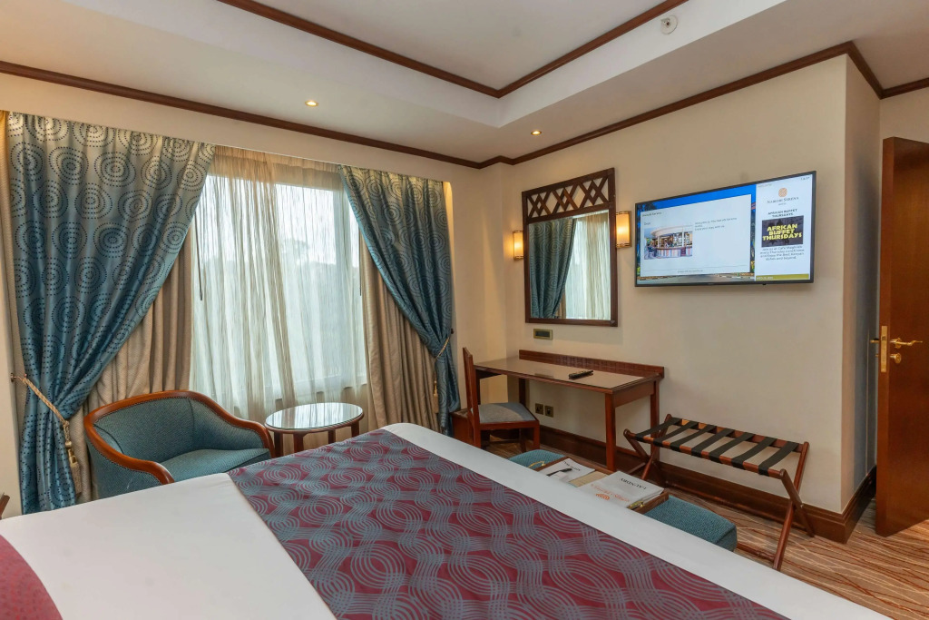Отель Nairobi Serena