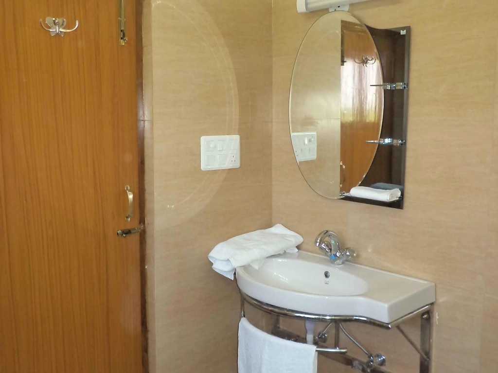 Apnayt Villa - A Luxury Homestay