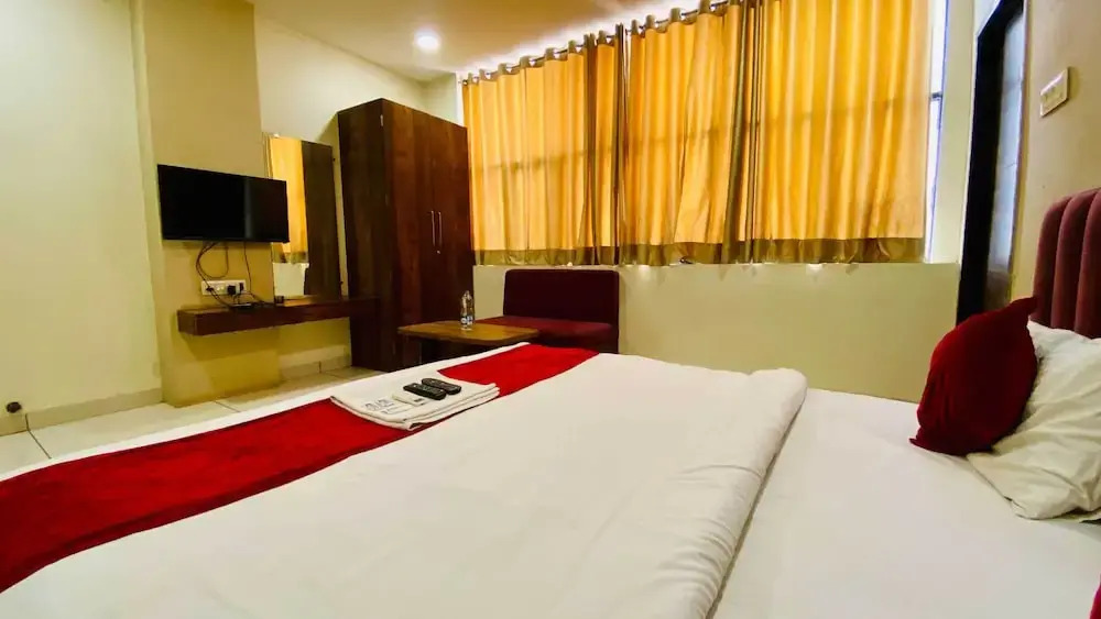 Hotel Sukh Vilas