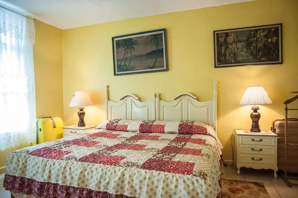 Ocean View Suit-Montego Bay Club Resort