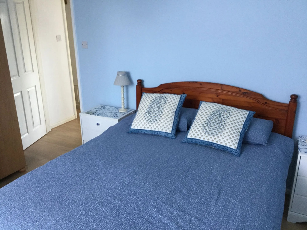 Lakeside Guest House