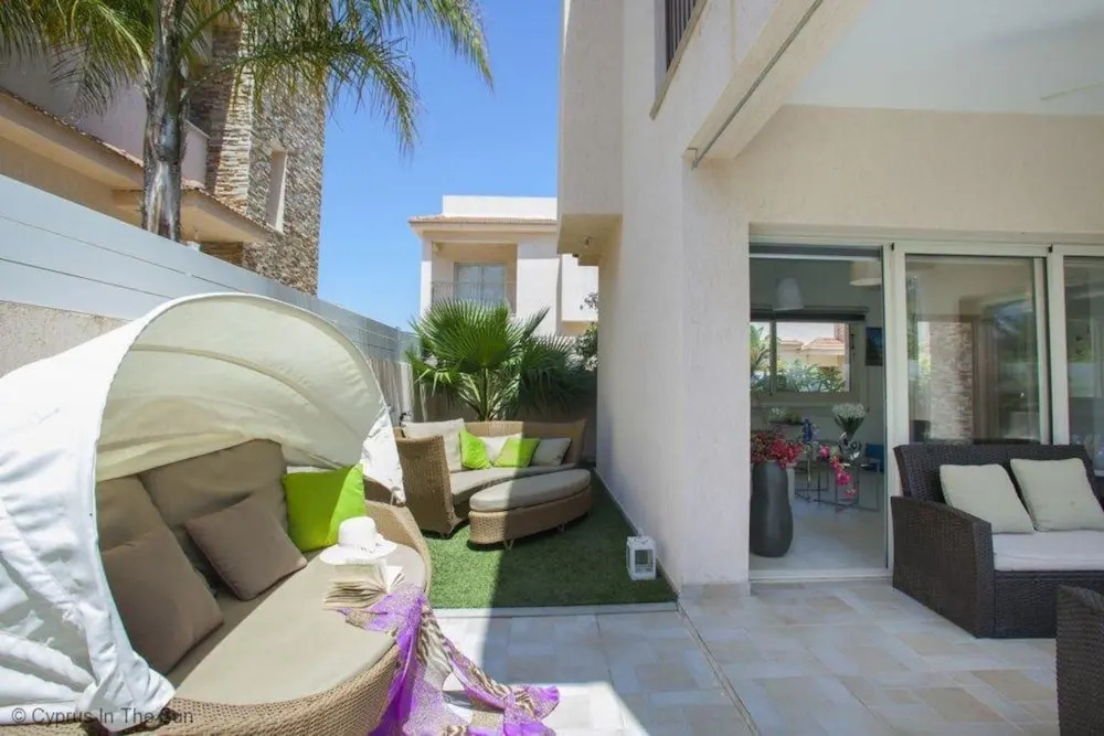 Cyprus Villa Aphrodite 07 Gold