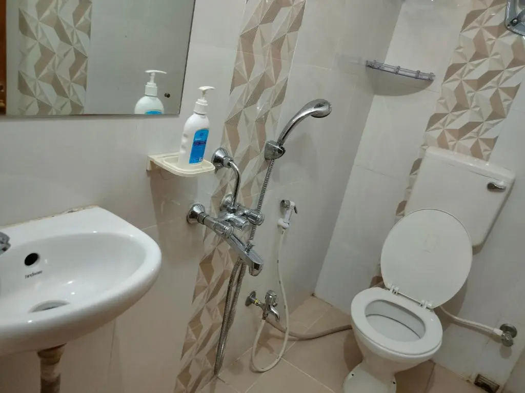 STAYMAKER Mishika Guest House