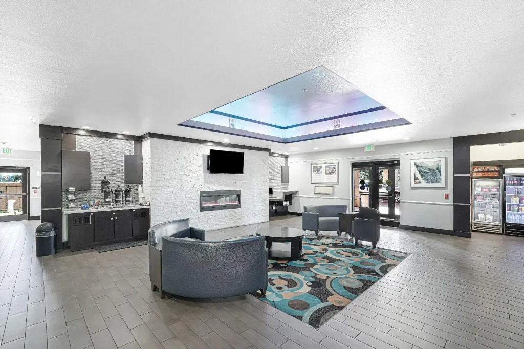 Red Lion Inn & Suites HOU Airport Road