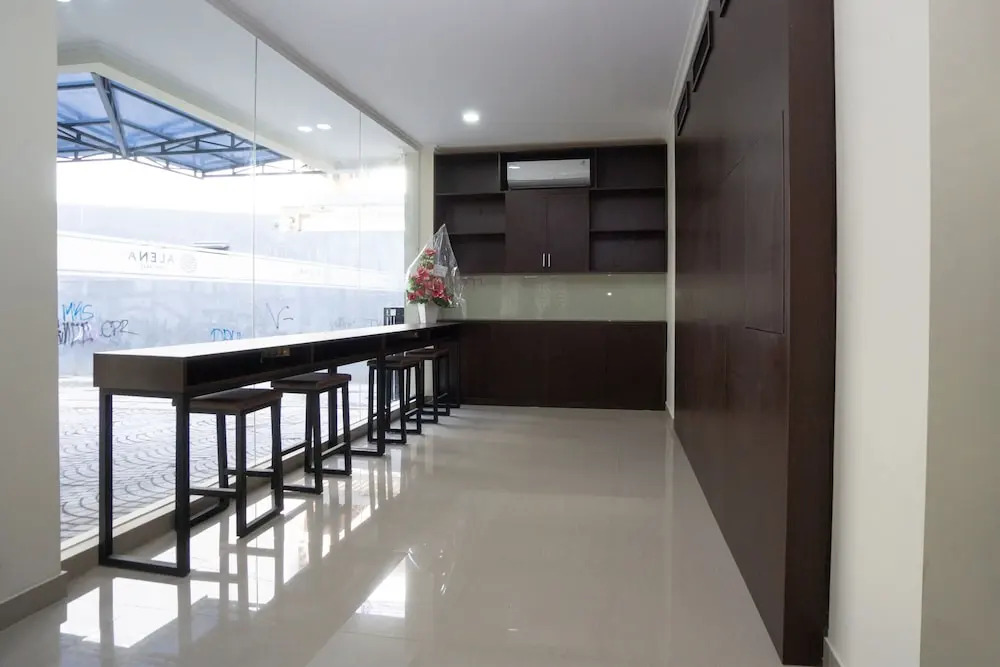 Alena Residence by Oyo Rooms