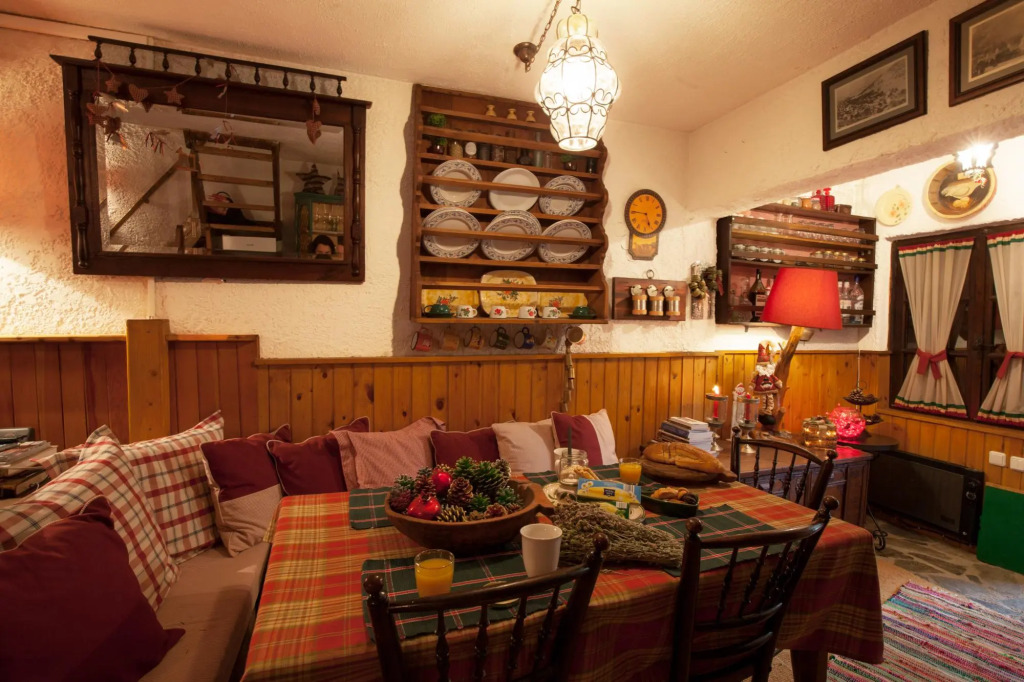 Dandy On The Hill Agoriani | Chalet Iris | Up to 6 people