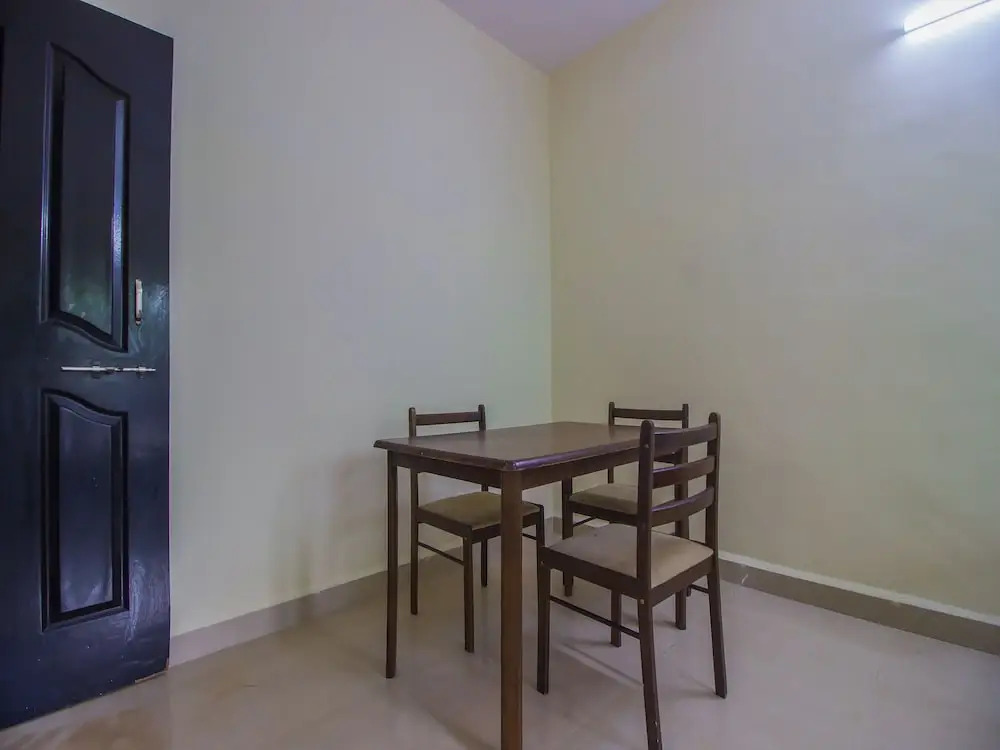OYO 16698 Home Field View 2BHK Utorda