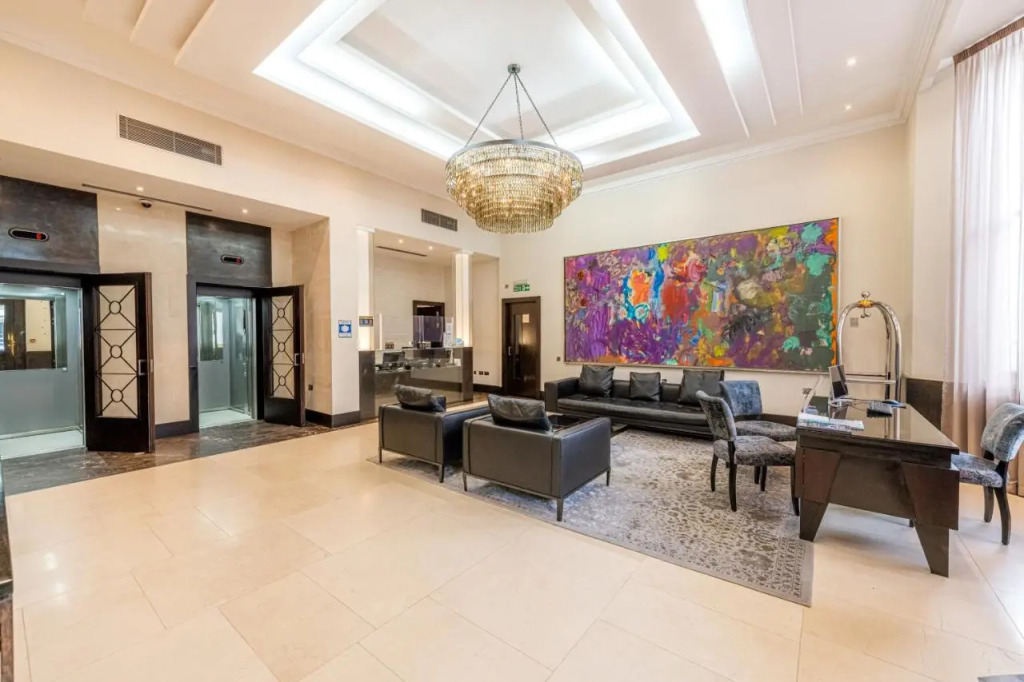 130 Queens Gate Apartments
