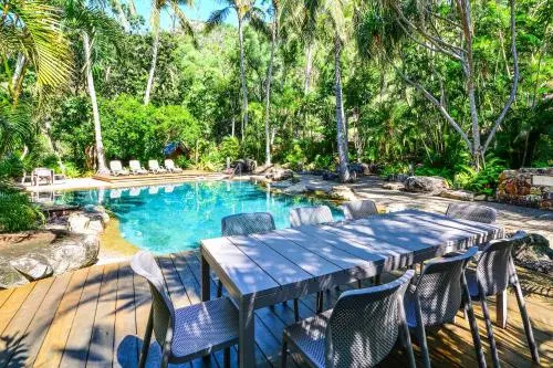Superior Poinciana 011 on Hamilton Island