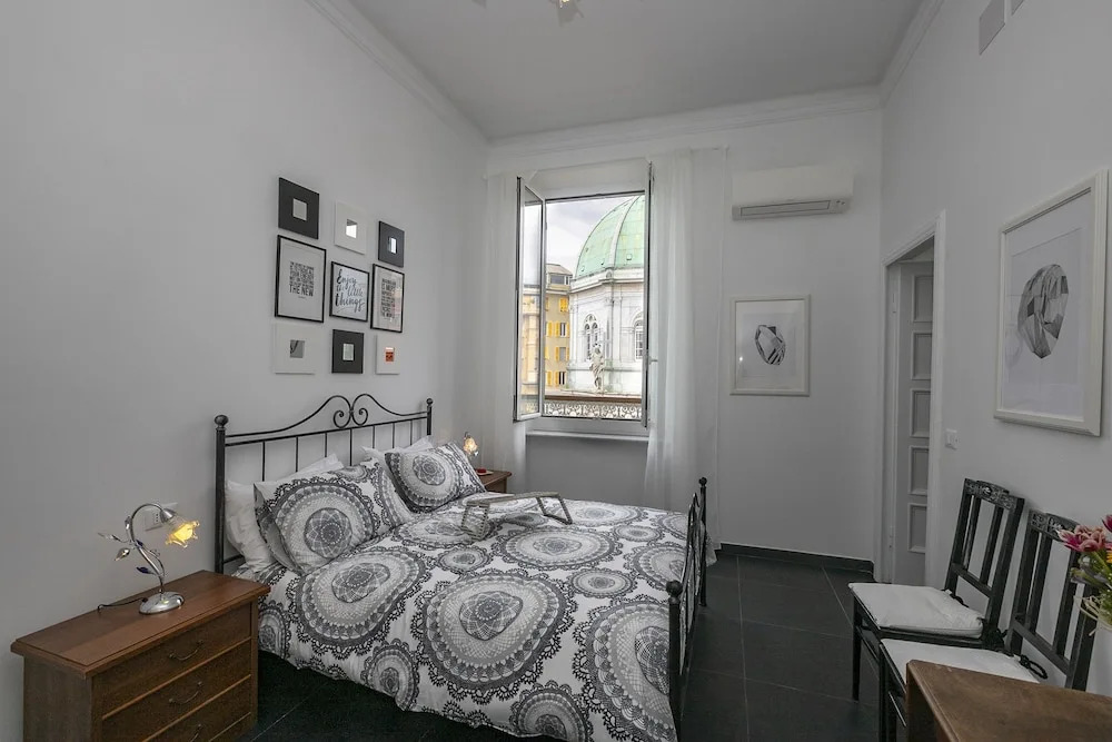 Homes in Genoa - Les Maisons de Genes